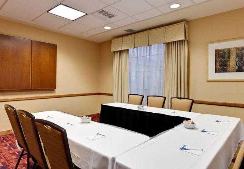 Residence Inn Phoenix North Happy Valley Бизнес фото